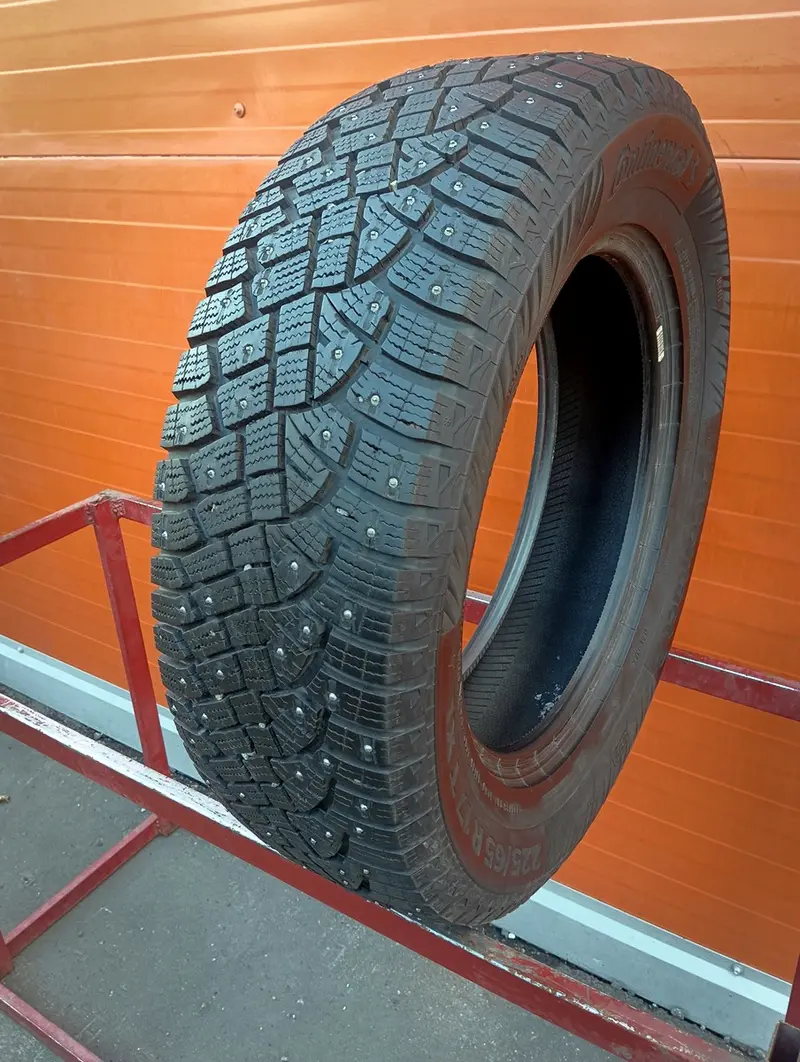Б/у шина 225/65 R17 Continental IceContact 2 SUV, фото 1
