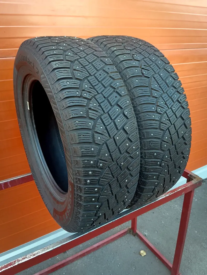 Пара б/у шин 225/65 R17 Continental IceContact 2 SUV