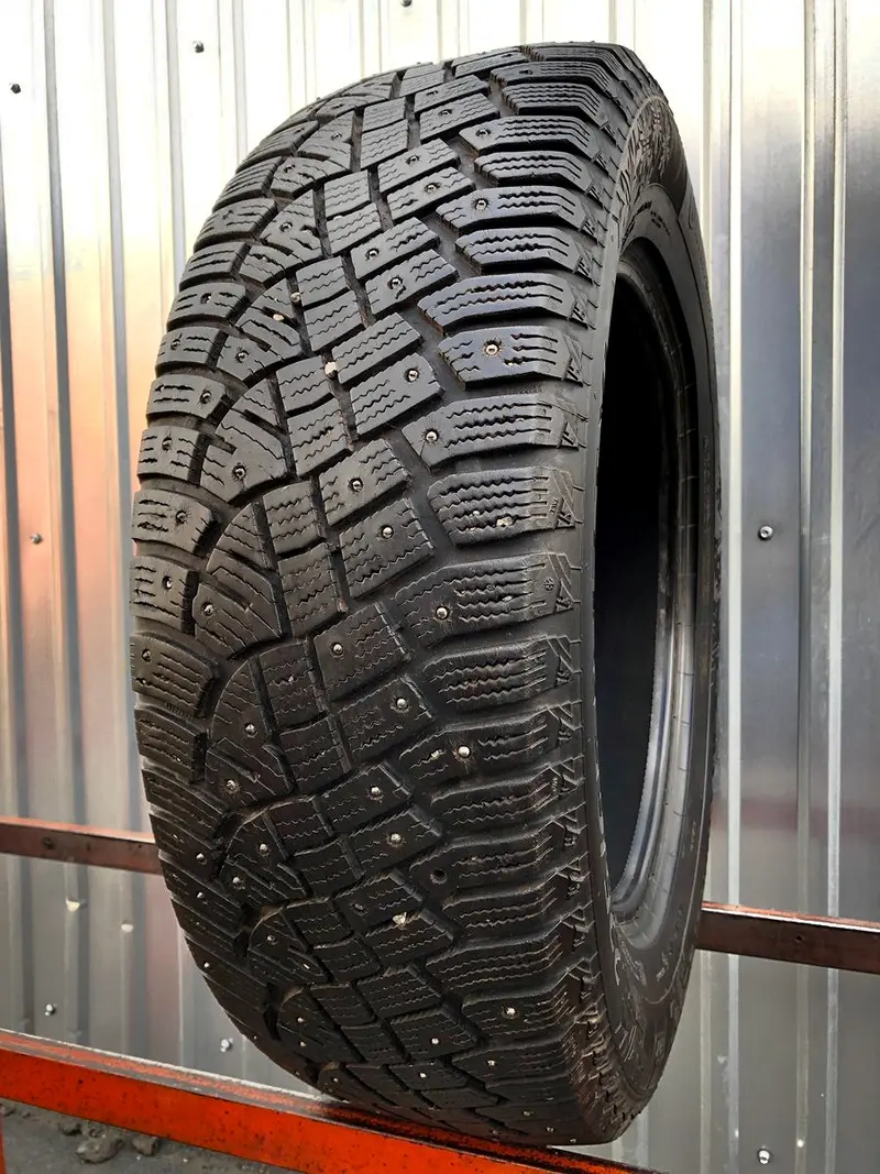 Б/у шина 225/65 R17 Continental IceContact 2 SUV