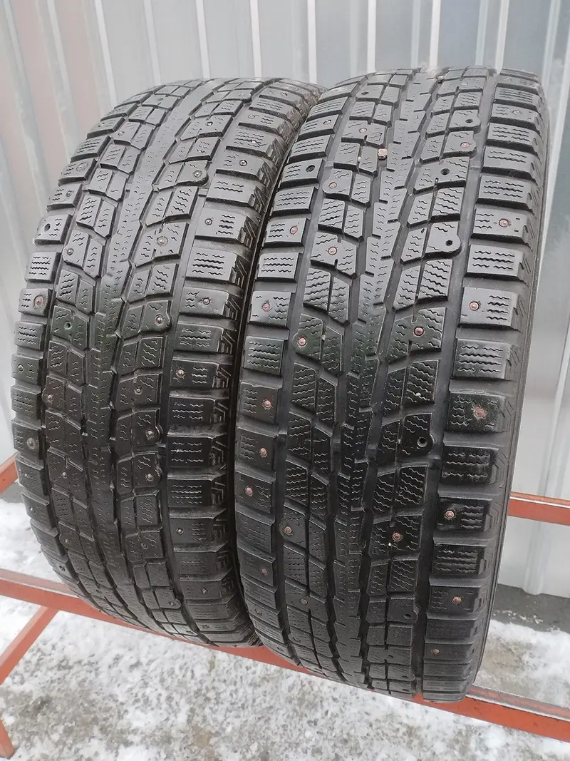 Пара б/у шин 225/65 R17 Dunlop SP Winter Ice 01