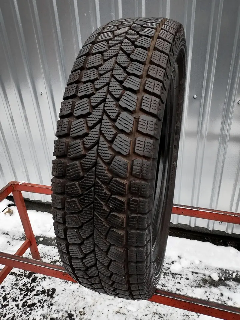 Б/у шина 225/65 R17 Falken Landair SL S-112