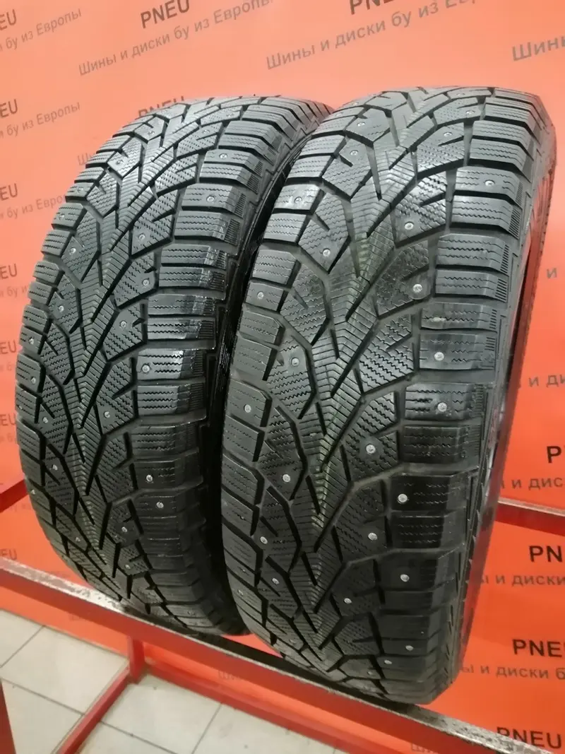 Пара б/у шин 225/65 R17 Gislaved Nord Frost 100