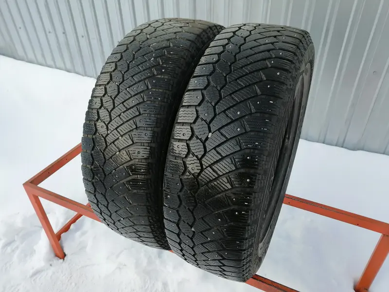 Пара б/у шин 225/65 R17 Gislaved Nord Frost 200, фото 1
