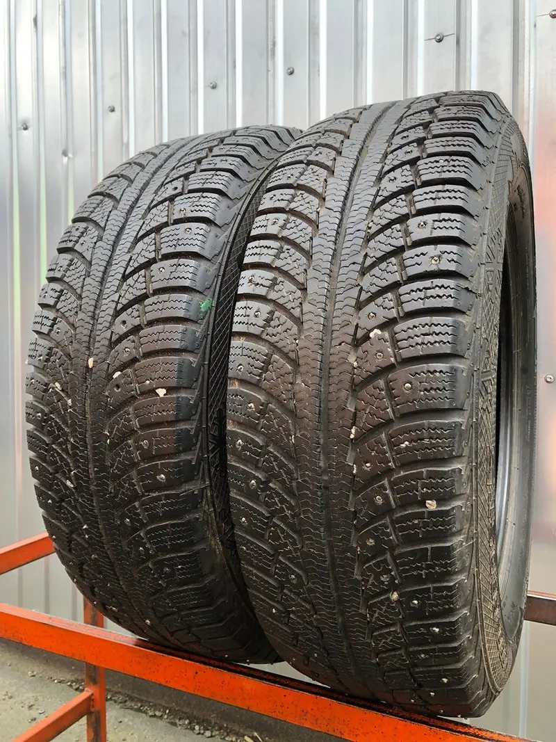 Пара б/у шин 225/65 R17 Gislaved Nord Frost 5