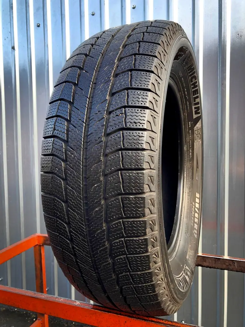Б/у шина 225/65 R17 Michelin Latitude X-Ice 2