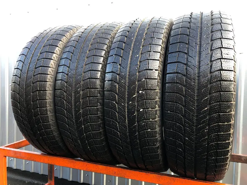 Комплект б/у шин 225/65 R17 Michelin Latitude X-Ice 2