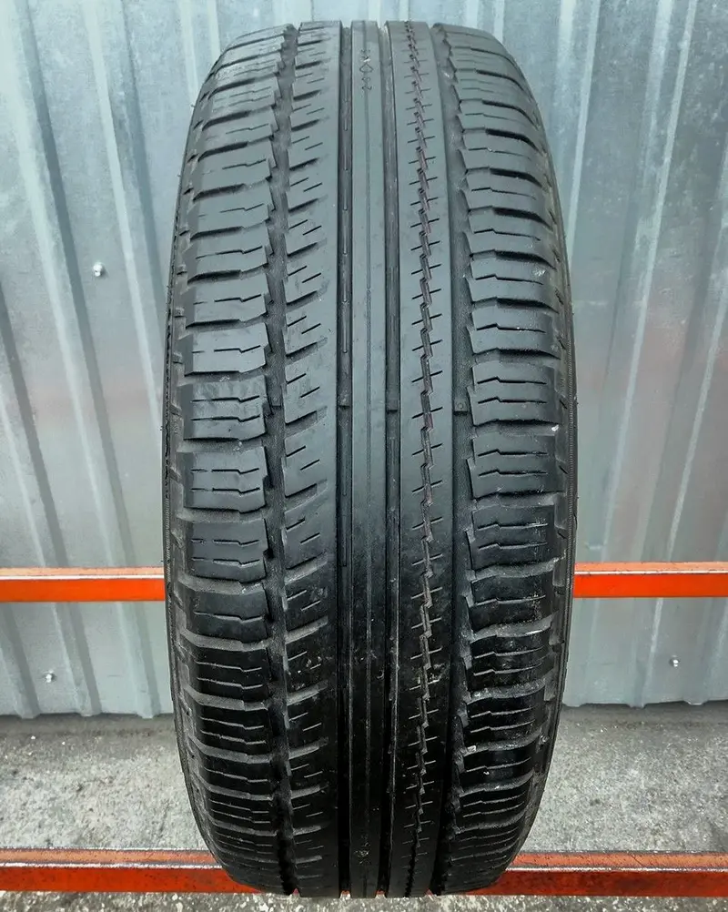 Б/у шина 225/65 R17 Nokian Hakka SUV