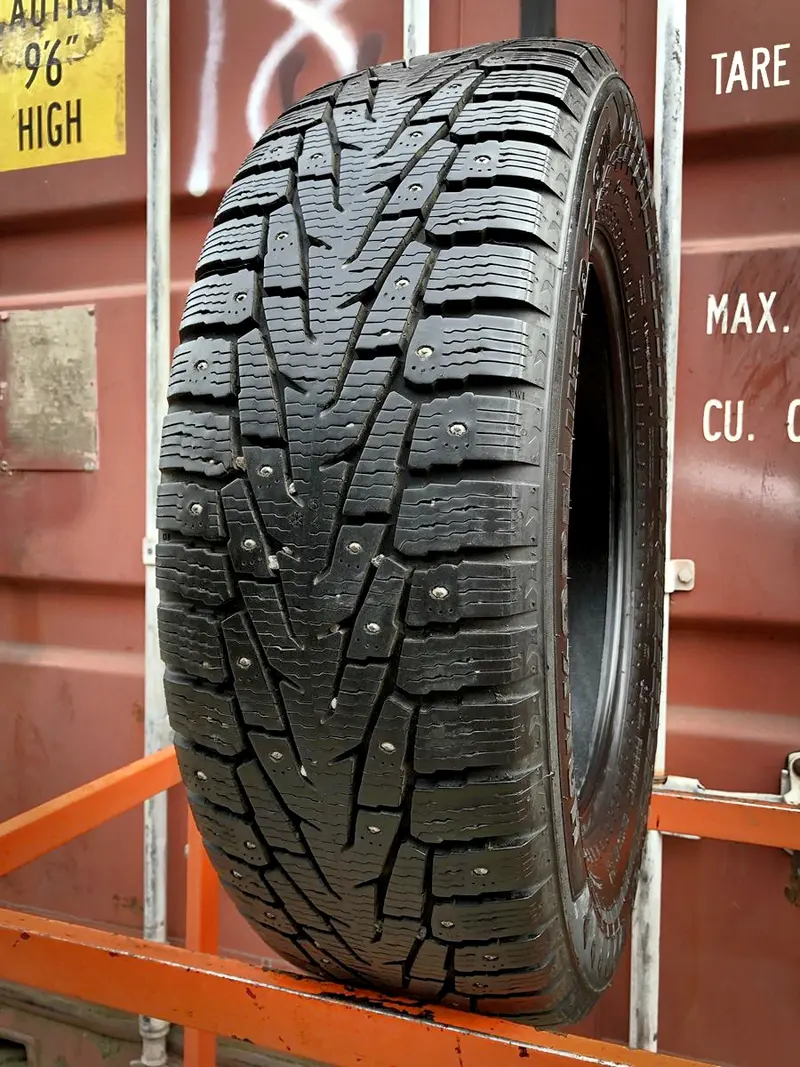 Б/у шина 225/65 R17 Nokian Hakkapeliitta 7 SUV, фото 1