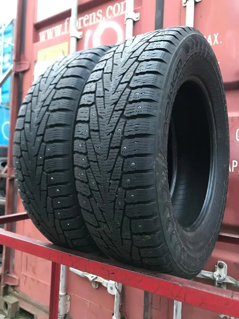 Пара б/у шин 225/65 R17 Nokian Hakkapeliitta 7 SUV, фото 1