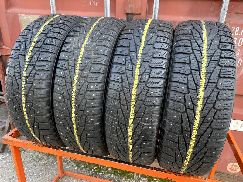 Комплект б/у шин 225/65 R17 Nokian Hakkapeliitta 7 SUV