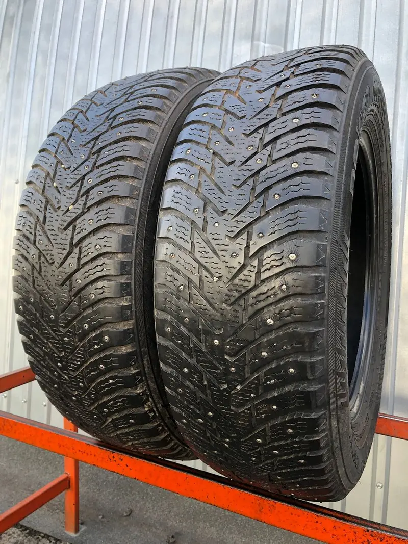 Пара б/у шин 225/65 R17 Nokian Hakkapeliitta 8 SUV, фото 1