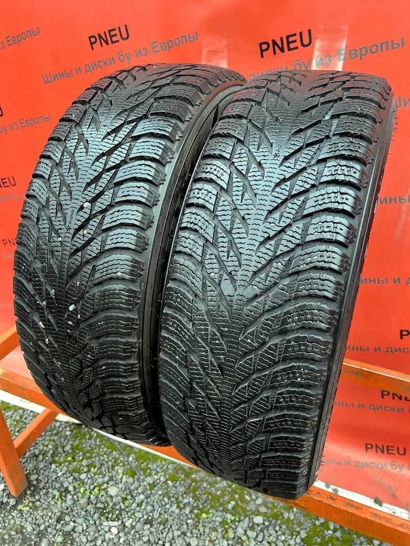 Пара б/у шин 225/65 R17 Nokian Hakkapeliitta R3 SUV