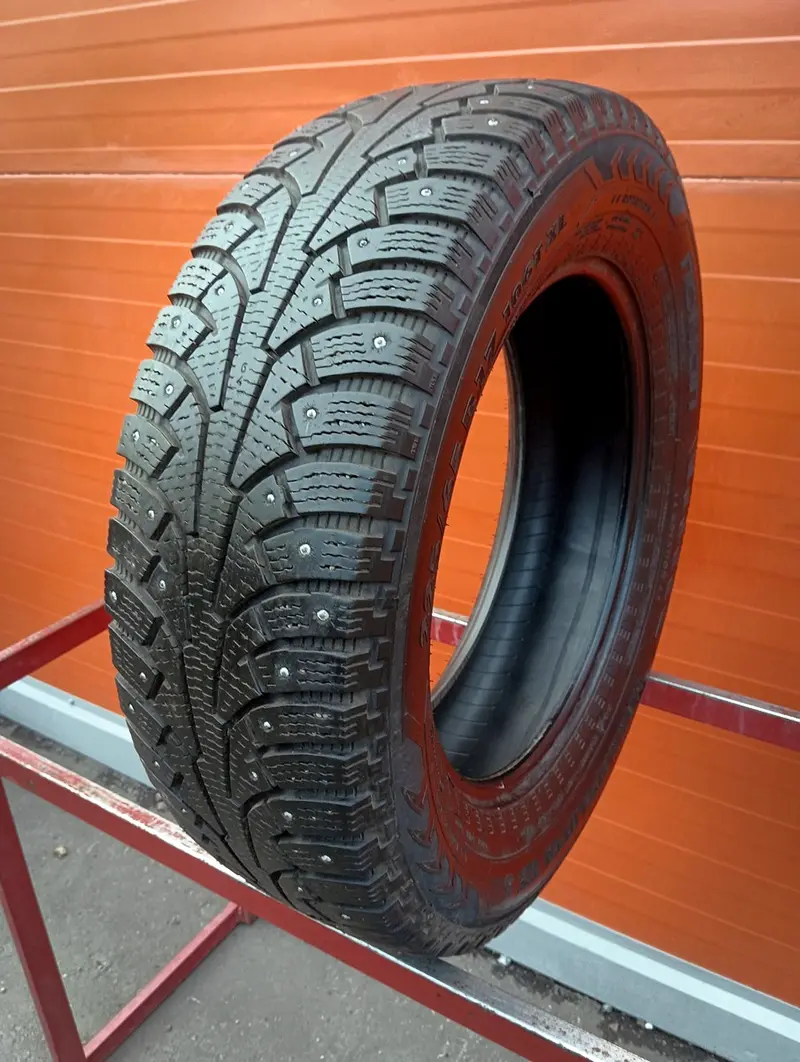 Б/у шина 225/65 R17 Nokian Hakkapeliitta SUV 5