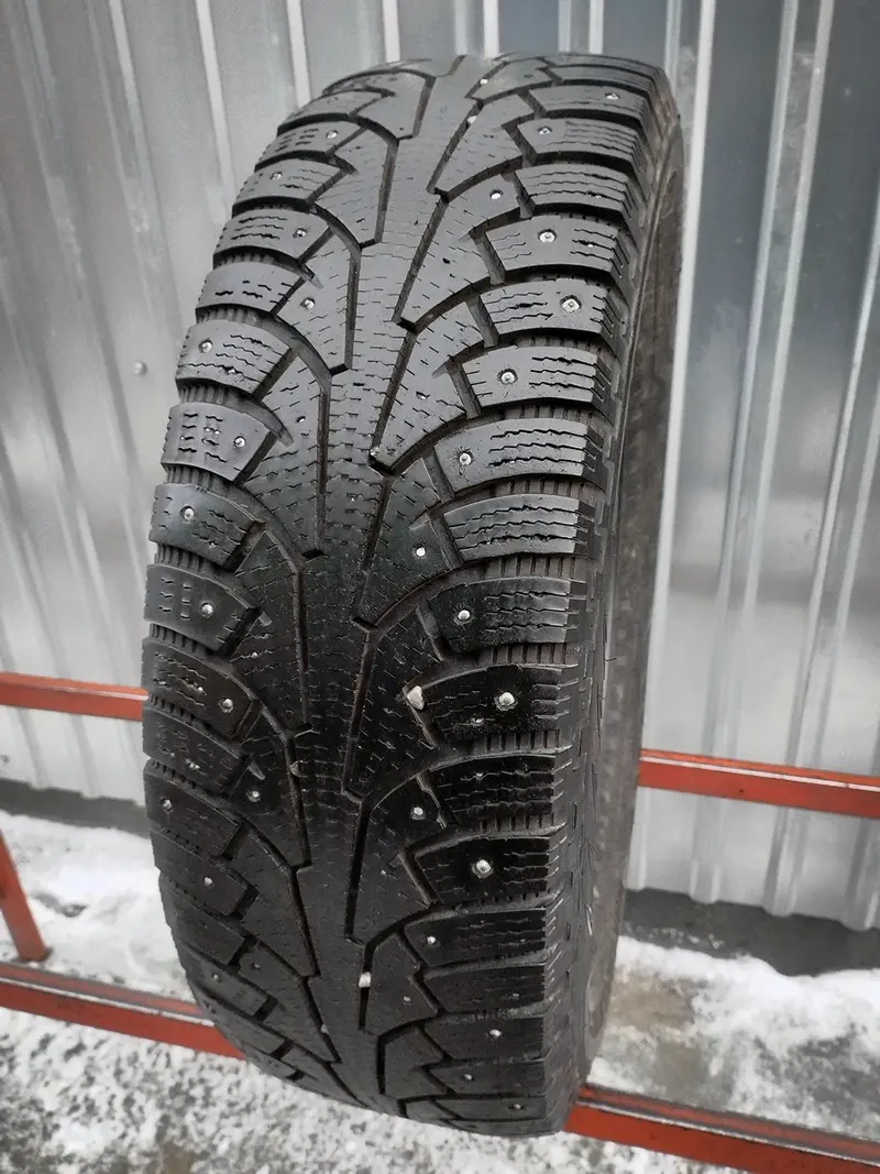 Б/у шина 225/65 R17 Nokian Hakkapeliitta SUV 5