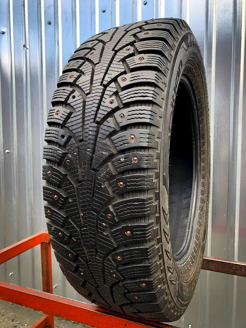 Б/у шина 225/65 R17 Nokian Hakkapeliitta SUV 5