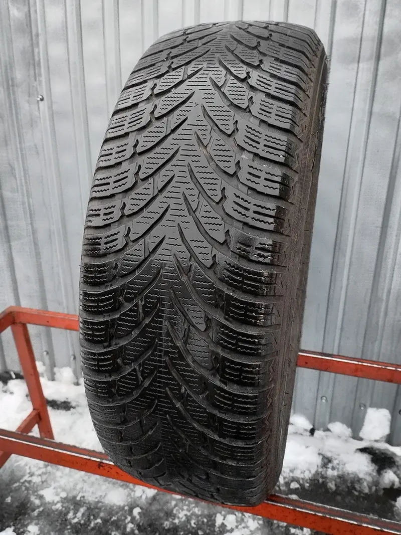 Б/у шина 225/65 R17 Nokian WR SUV 4