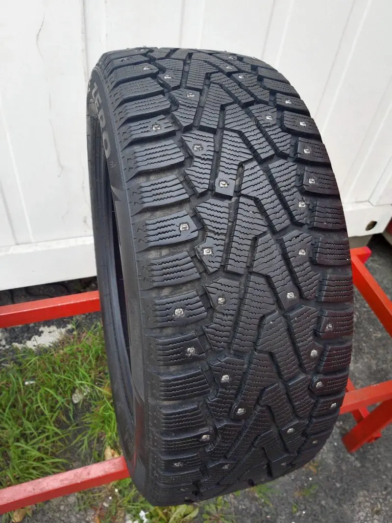 Б/у шина 225/65 R17 Pirelli Ice Zero