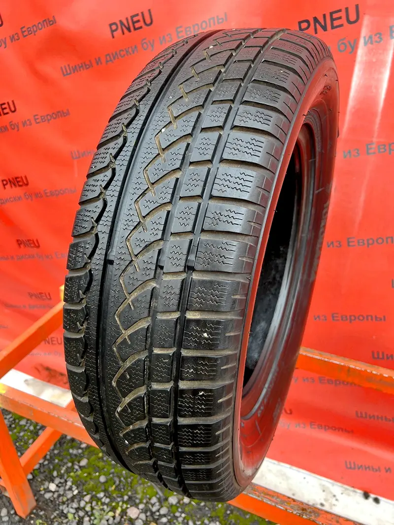Б/у шина 225/65 R17 Yokohama AVS Winter V901