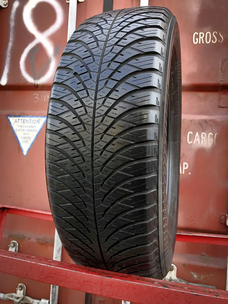 Б/у шина 225/65 R17 Yokohama BlueEarth-4S AW21