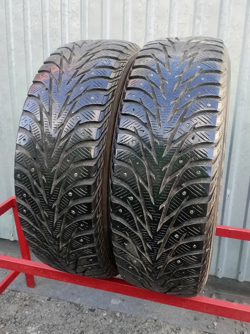 Пара б/у шин 225/65 R17 Yokohama Ice Guard IG35