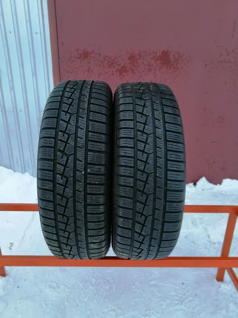 Пара б/у шин 225/65 R17 Yokohama W.drive V902