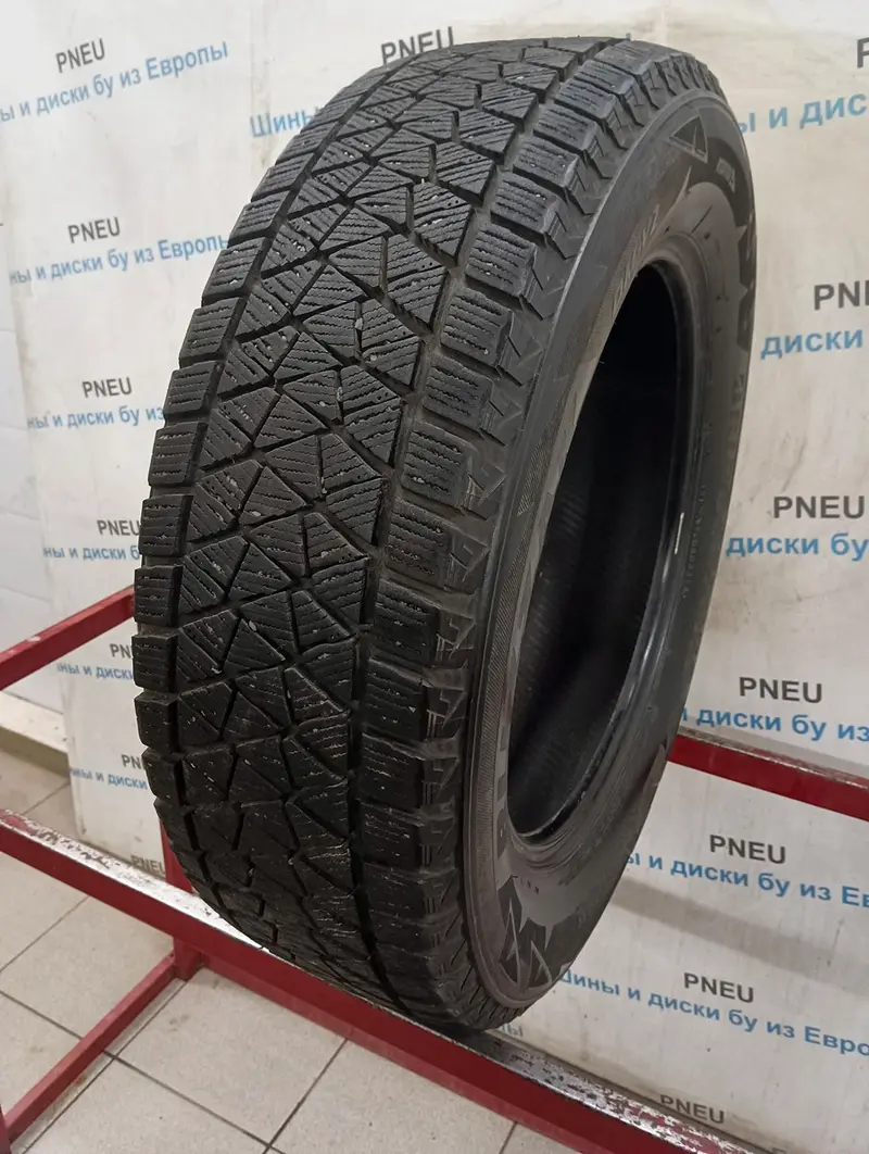 Б/у шина 225/65 R18 Bridgestone Blizzak DM-V2