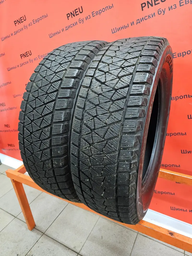 Пара б/у шин 225/65 R18 Bridgestone Blizzak DM-V2