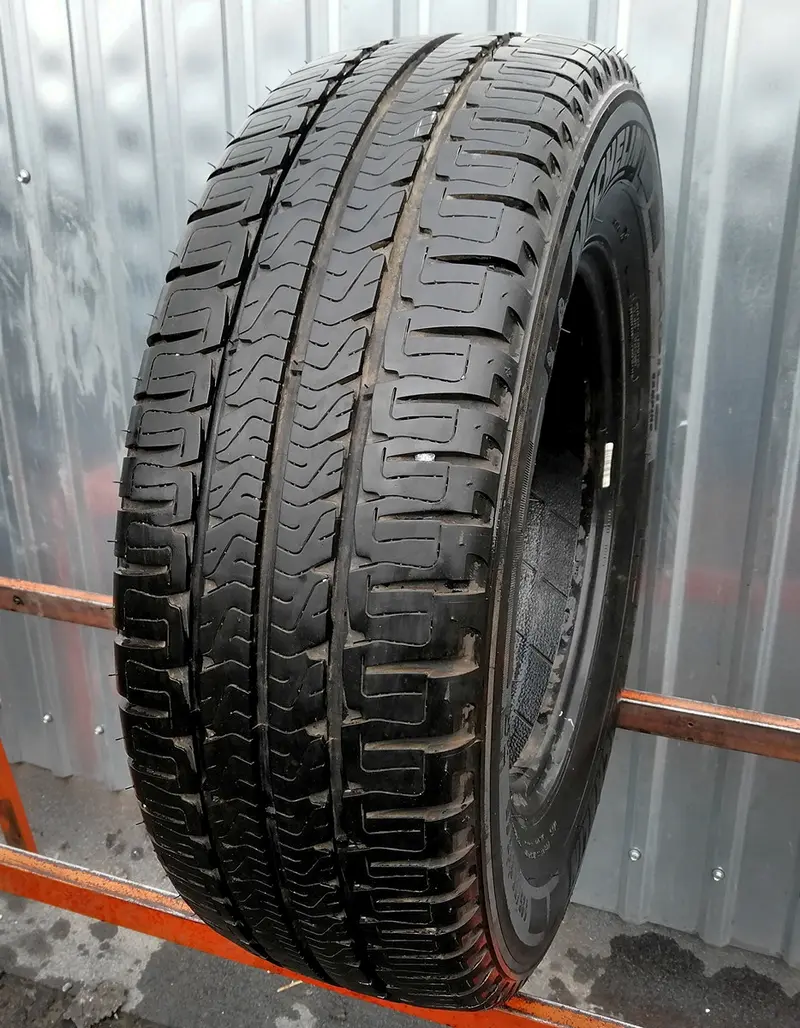 Б/у шина 225/70 R15C Michelin Agilis Camping
