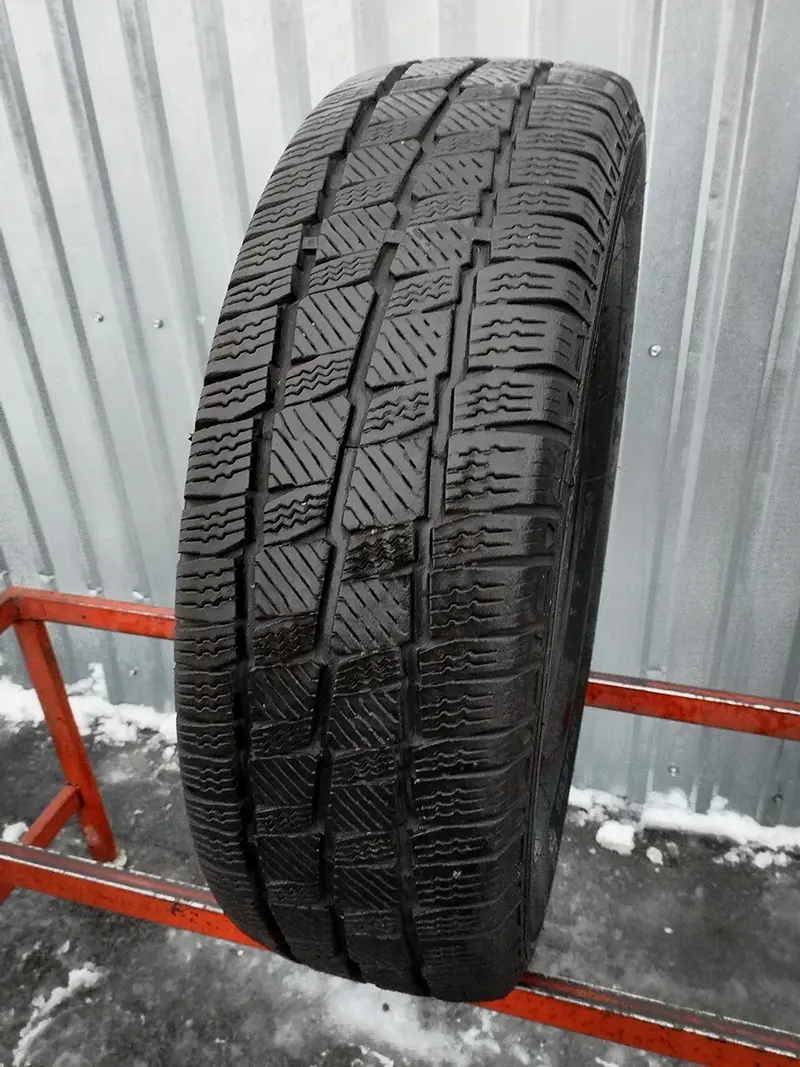 Б/у шина 225/70 R15C Onyx NY-W287