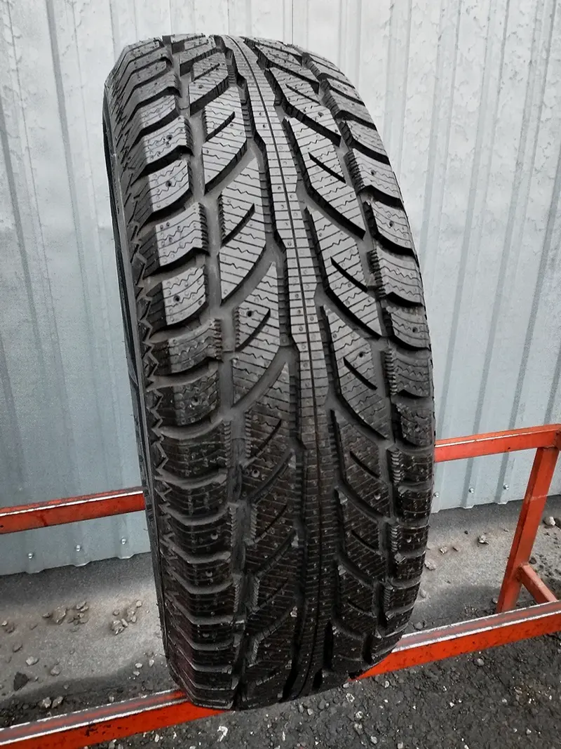 Б/у шина 225/70 R16 Cooper Weather-Master WSC