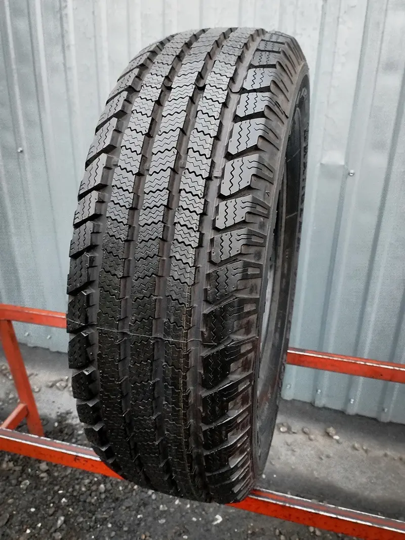 Б/у шина 225/70 R16 Goodyear Wrangler Ultra Grip