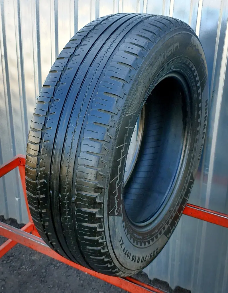 Б/у шина 225/70 R16 Nokian HT SUV, фото 1