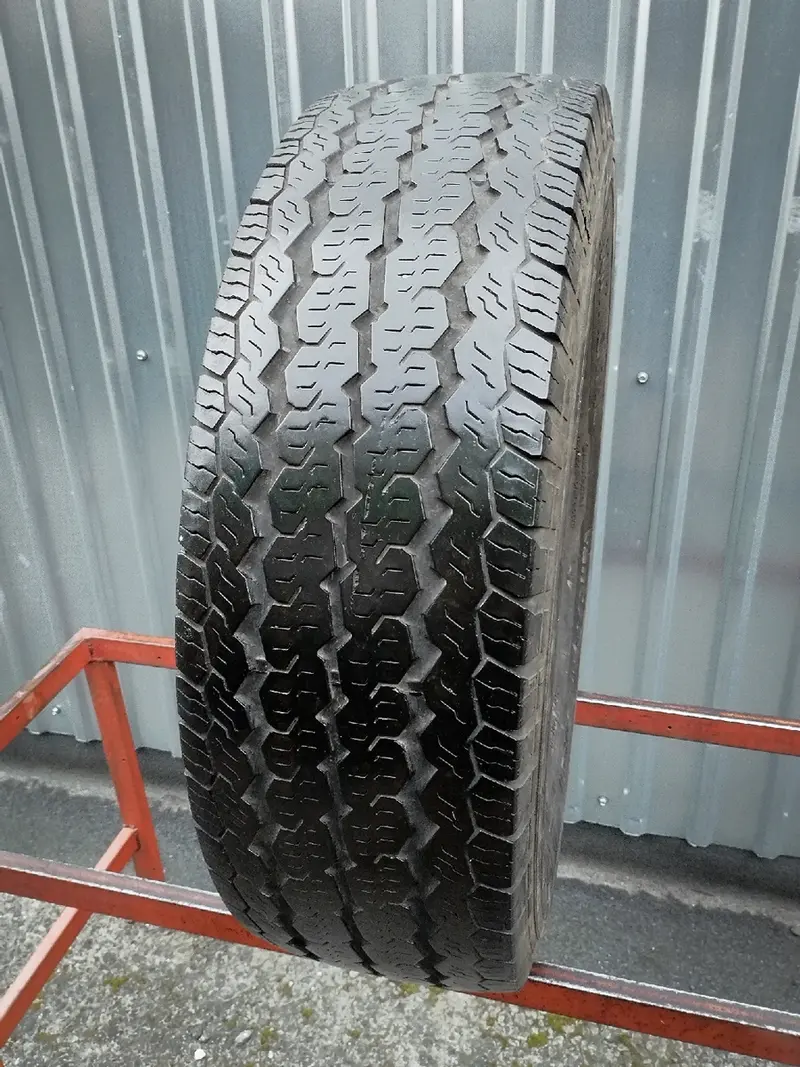 Б/у шина 225/75 R16C Continental VancoFourSeason