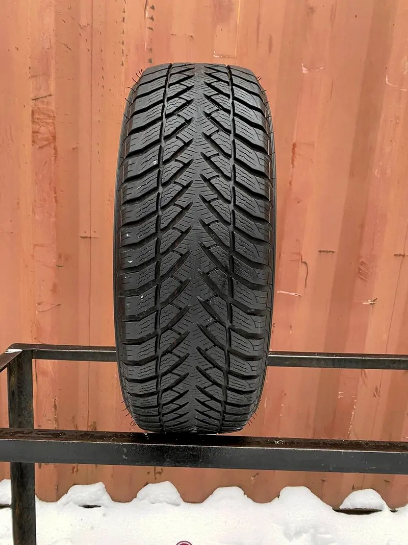 Б/у шина 225/75 R16 Goodyear Wrangler Ultra Grip GW3