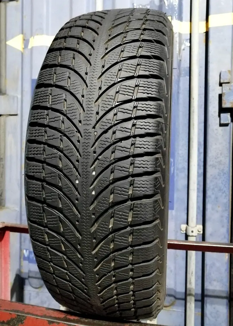 Б/у шина 225/75 R16 Michelin Latitude Alpin LA2