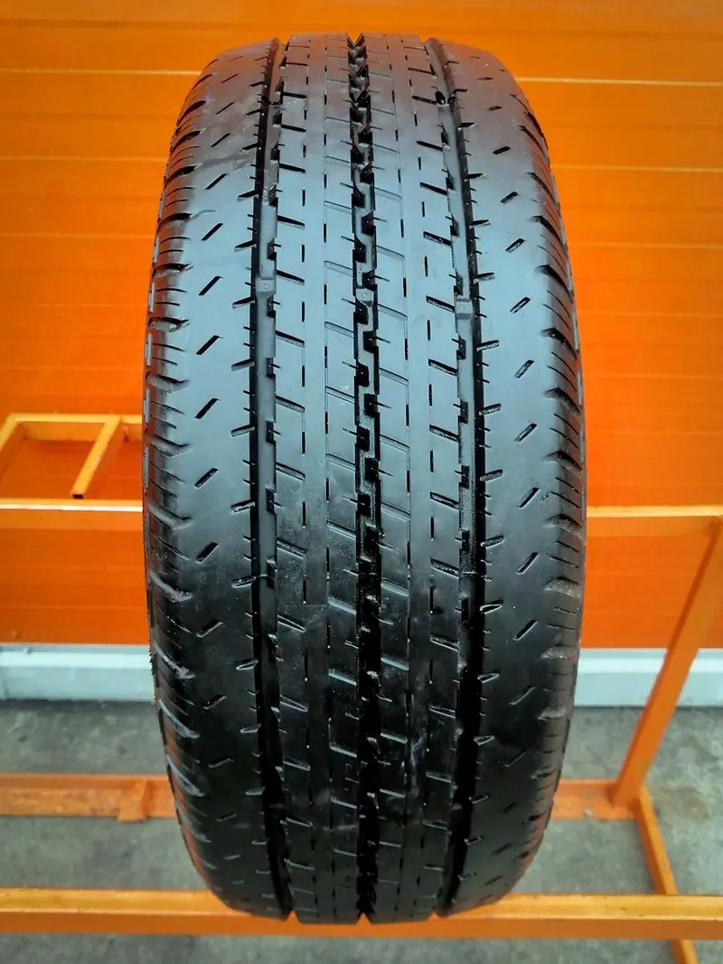 Б/у шина 225/75 R16C Nokian Hakka C Cargo