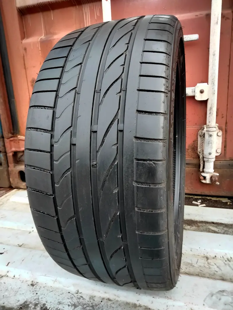 Б/у шина 235/35 R19 Bridgestone Potenza RE 050A