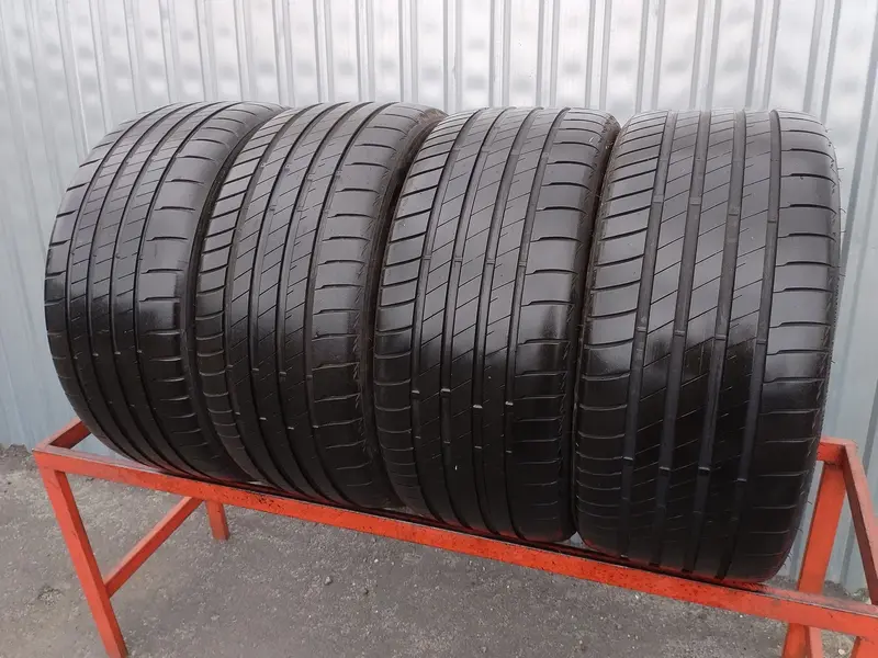 Комплект б/у шин 235/35 R19 Bridgestone Potenza S005
