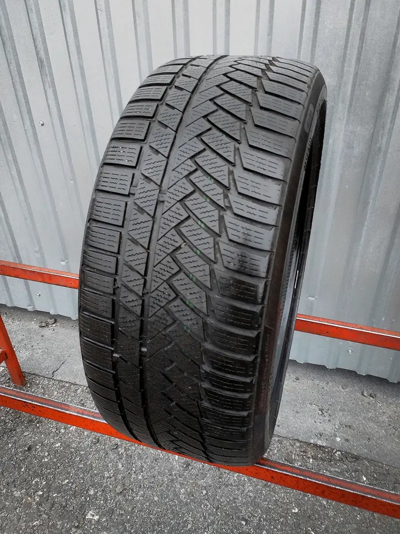 Б/у шина 235/35 R19 Continental ContiWinterContact TS 850 P, фото 1