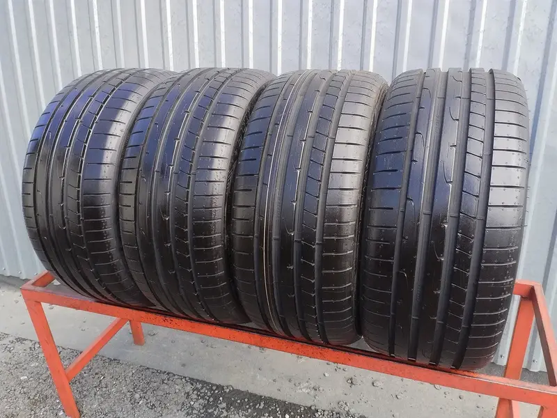 Комплект б/у шин 235/35 R19 Dunlop SP Sport Maxx RT 2