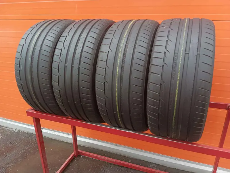 Комплект б/у шин 235/35 R19 Dunlop SP Sport Maxx RT
