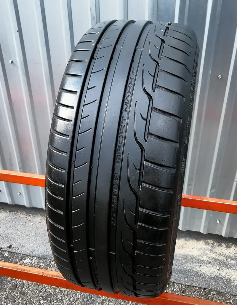 Б/у шина 235/35 R19 Dunlop SP Sport Maxx RT