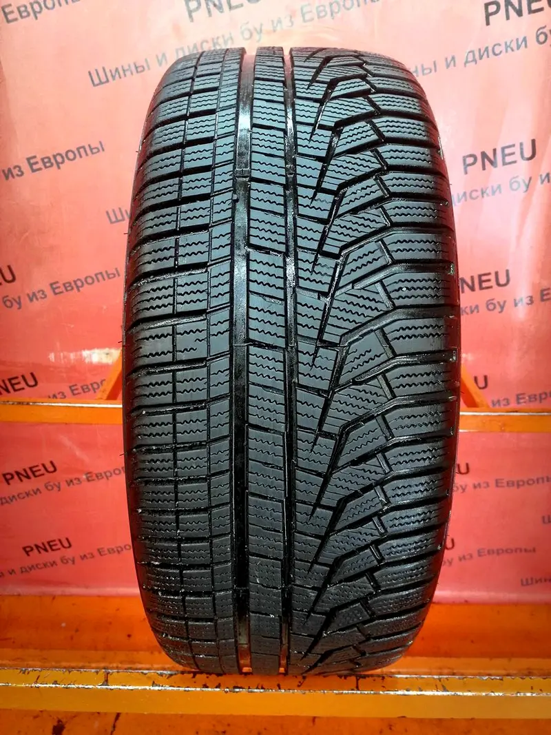 Б/у шина 235/35 R19 Hankook Winter I Cept Evo2 W320
