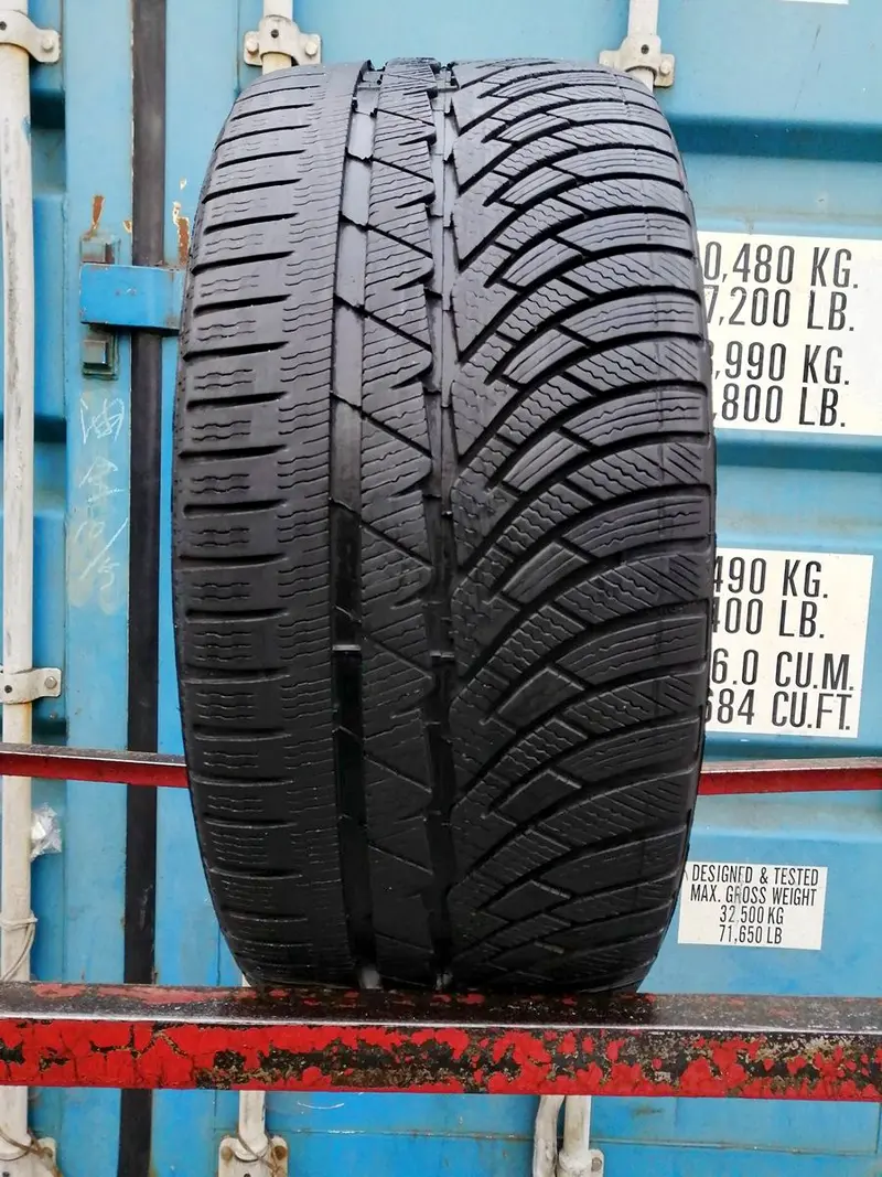 Б/у шина 235/35 R19 Michelin Pilot Alpin PA 4