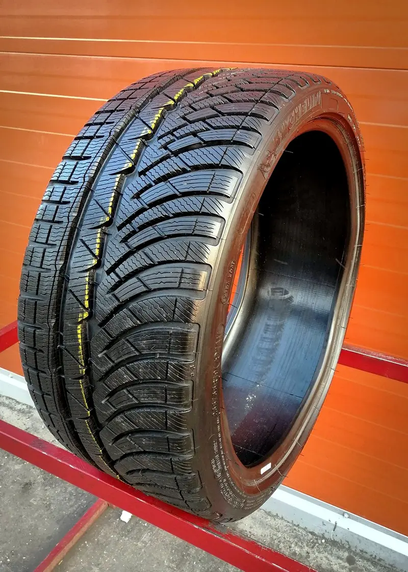 Новая шина 235/35 R19 Michelin Pilot Alpin PA 4, фото 1