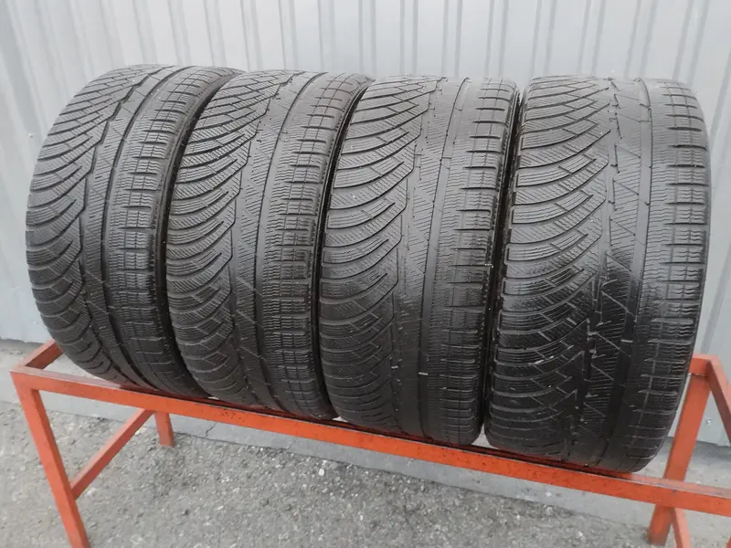 Комплект б/у шин 235/35 R19 Michelin Pilot Alpin PA 4