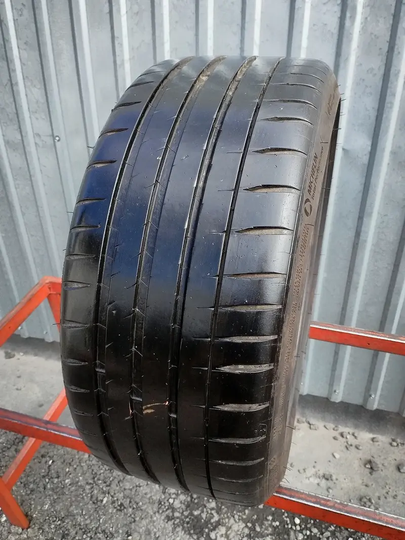 Б/у шина 235/35 R19 Michelin Pilot Sport 4 S, фото 1