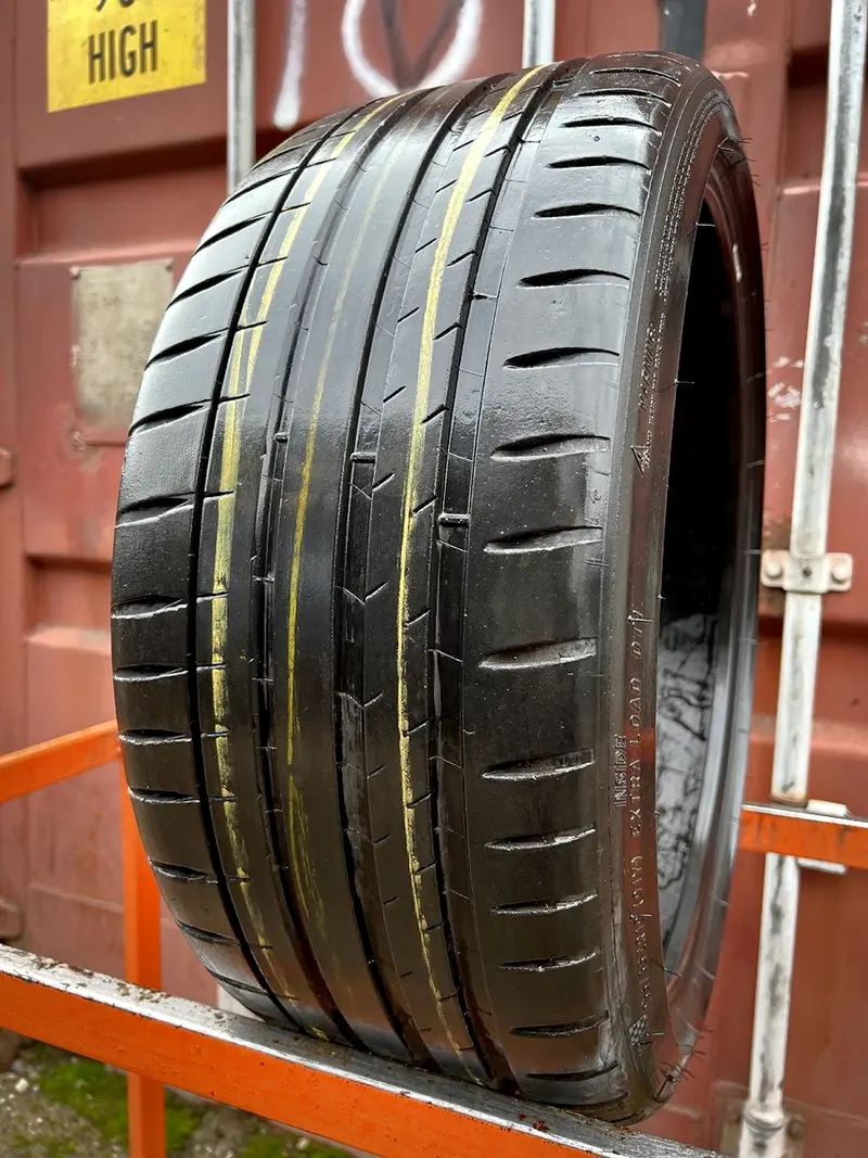 Б/у шина 235/35 R19 Michelin Pilot Sport 4 S