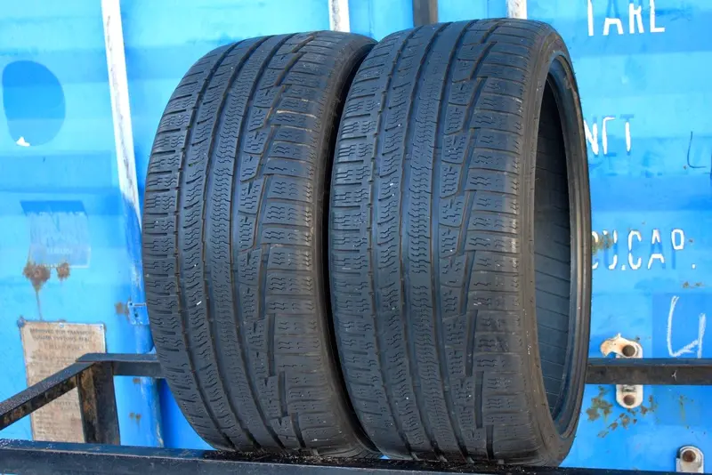 Пара б/у шин 235/35 R19 Nokian WR A3, фото 1
