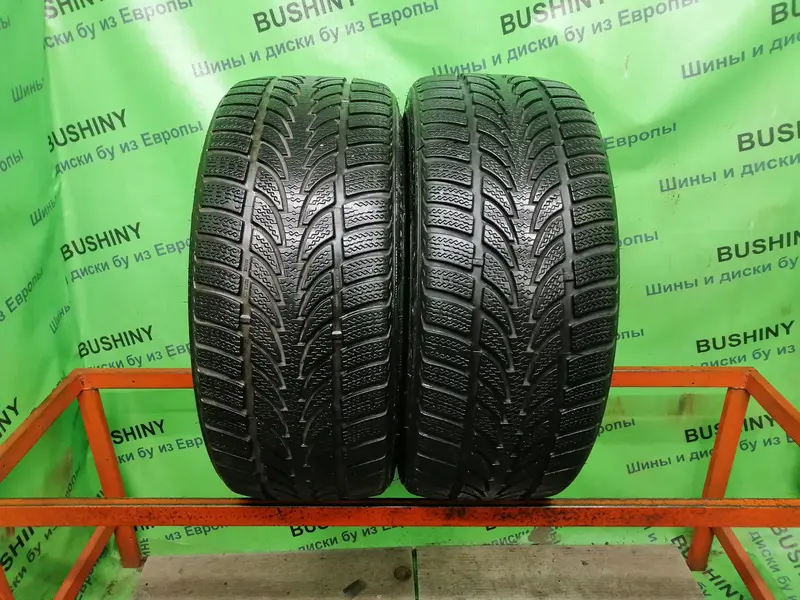 Пара б/у шин 235/35 R19 Nokian WR